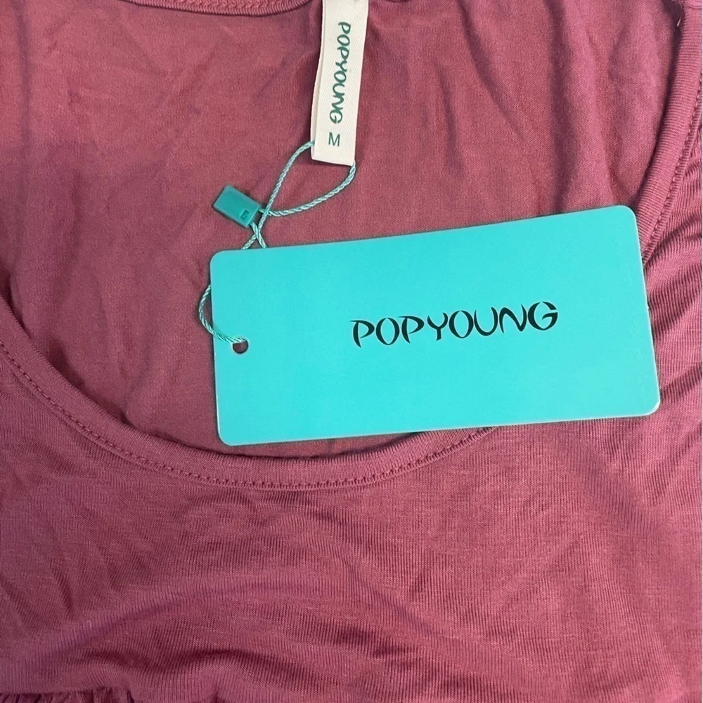 POPYOUNG Mauve pajama set. Soft fabric with a cropped pant. Womens size medium.